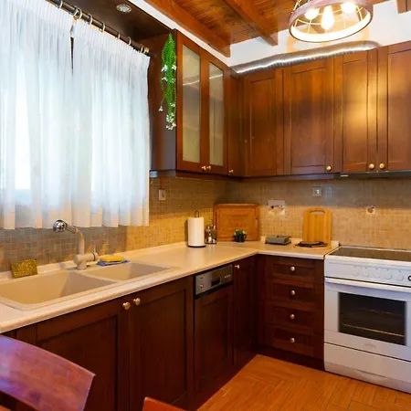 Holiday home Familia House *