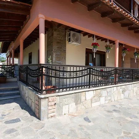 Familia House