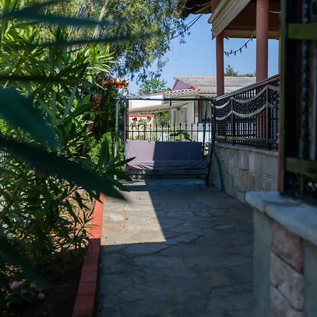 Familia House * Nea Kallikrateia