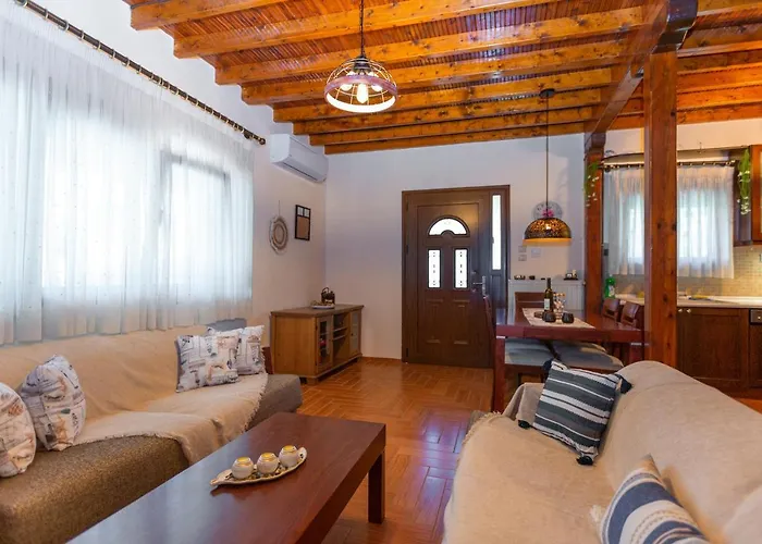 Familia House * Nea Kallikrateia
