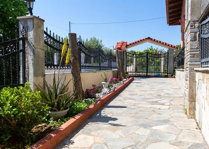Familia House Case de vacanță Nea Kallikrateia